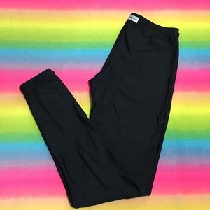 NWT Women’s Under Armour Heat Gear Leggings Large